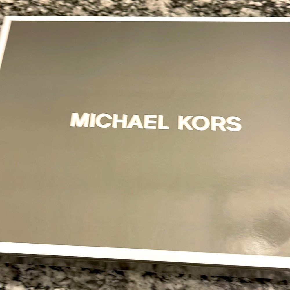 Michael Kors gift box